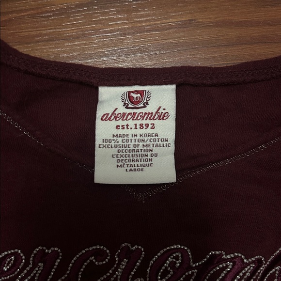 Abercrombie & Fitch Burgundy Crew Neck Shirt - Picture 2 of 3